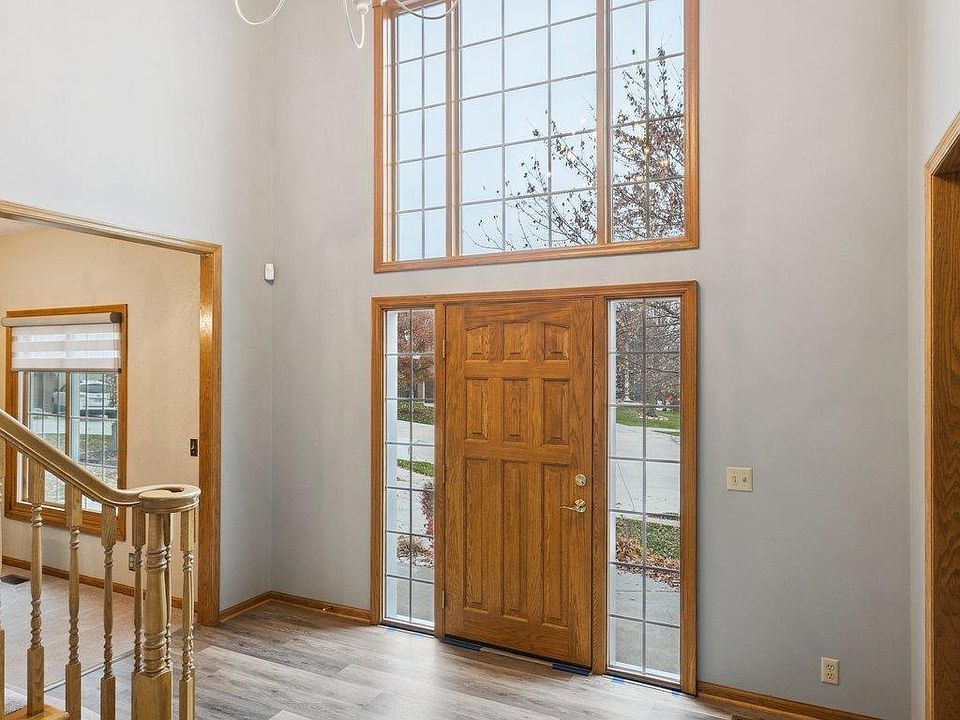 17560 Z Cir, Omaha, NE 68135 | Zillow