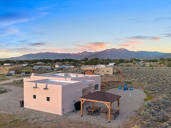 3rd image of 29 Sebastian Rd