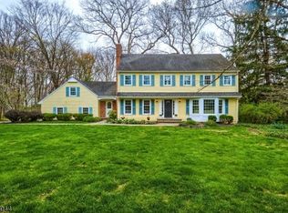 21 Palmerston Pl, Basking Ridge, NJ 07920