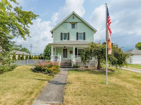 52 Pearl St, Wakeman, OH 44889