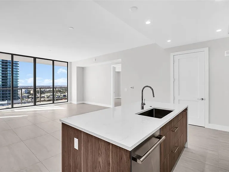 275 1st Ave S #2807 — Photo 5