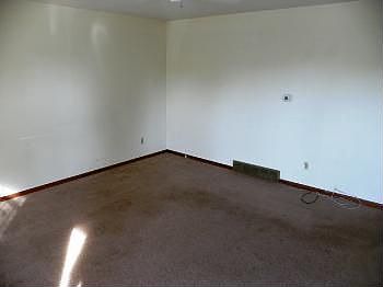 2nd image of 2054-2056 Jewett Dr