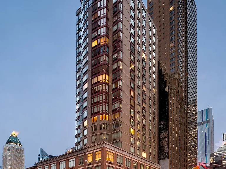 360 W 43rd St #S18F — Photo 6