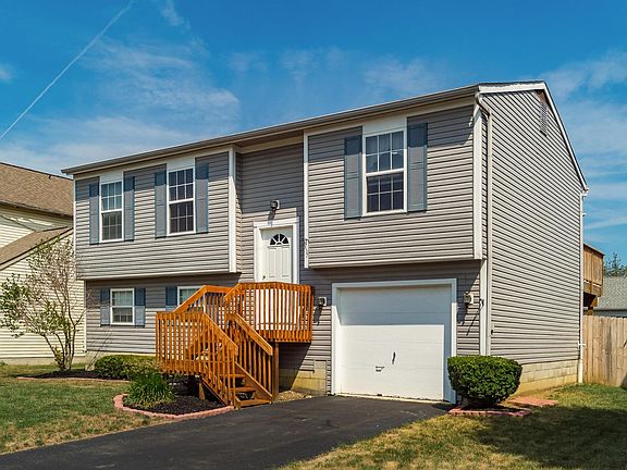 3rd image of 3496 Westerville Woods Dr