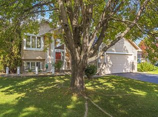 13476 91st Pl N, Maple Grove, MN 55369