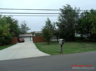 1309 Minnesota Dr, Troy, MI
