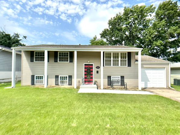 1004 N Indiana St, Griffith, IN 46319
