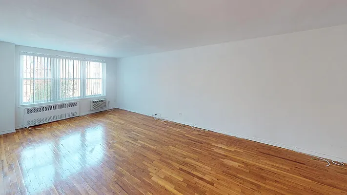 Rented by Metro Garden Realty NYC | media 32