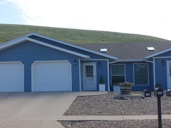 732 S 34th St, Spearfish, SD 57783