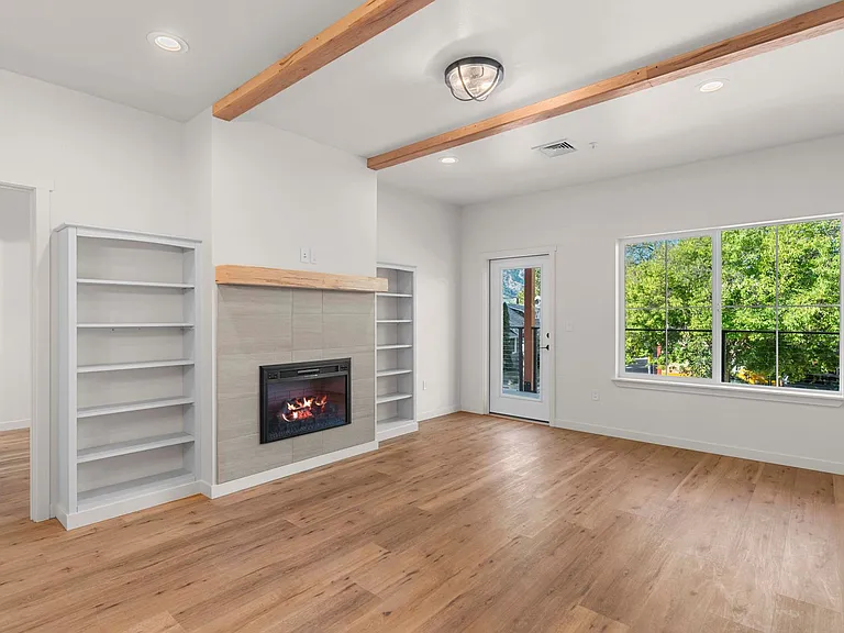 412 Aplets Way — Photo 8