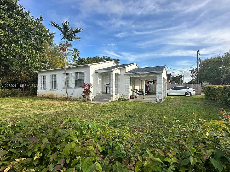 382 NW 82nd St