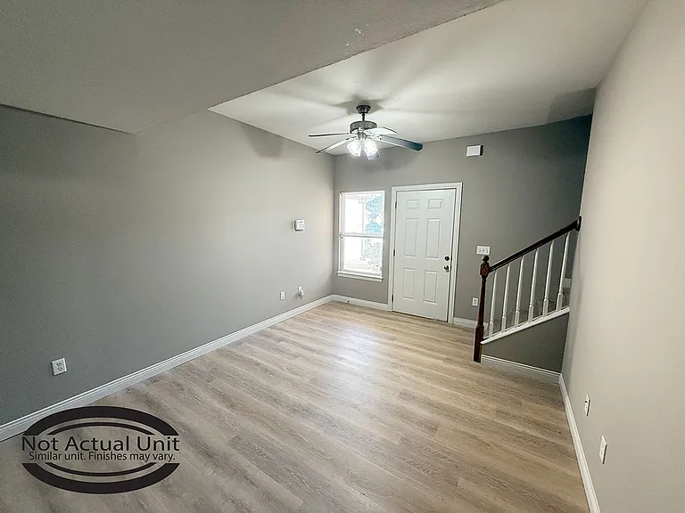 1912 N Orie Dr — Photo 4
