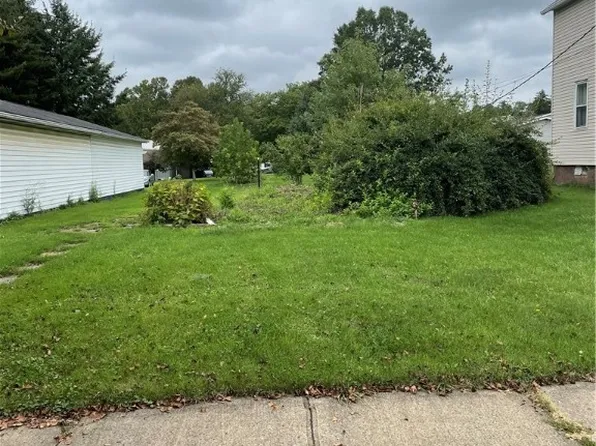 63 W Elm St, Homer City, PA 15748