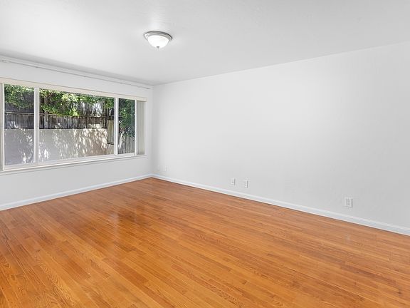 3rd image of 4444 Balboa St #105