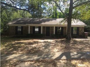 5729 Green Tree Rd, Mobile, AL 36609