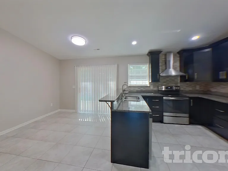 204 Yukon Dr — Photo 4