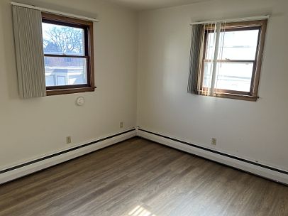5th image of 510 8th St S #4