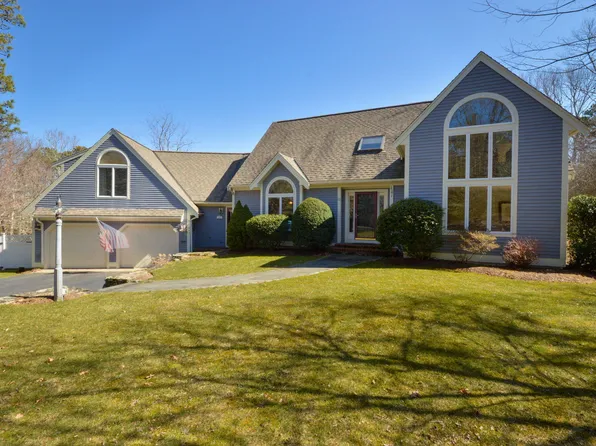 11 Village Drive, East Sandwich, MA 02537