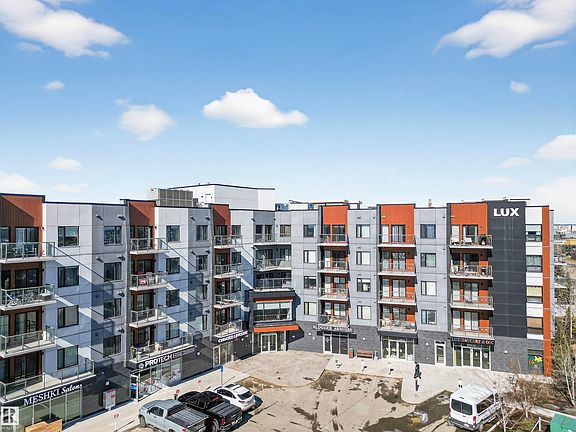 4th image of 1316 Windermere Way SW #401