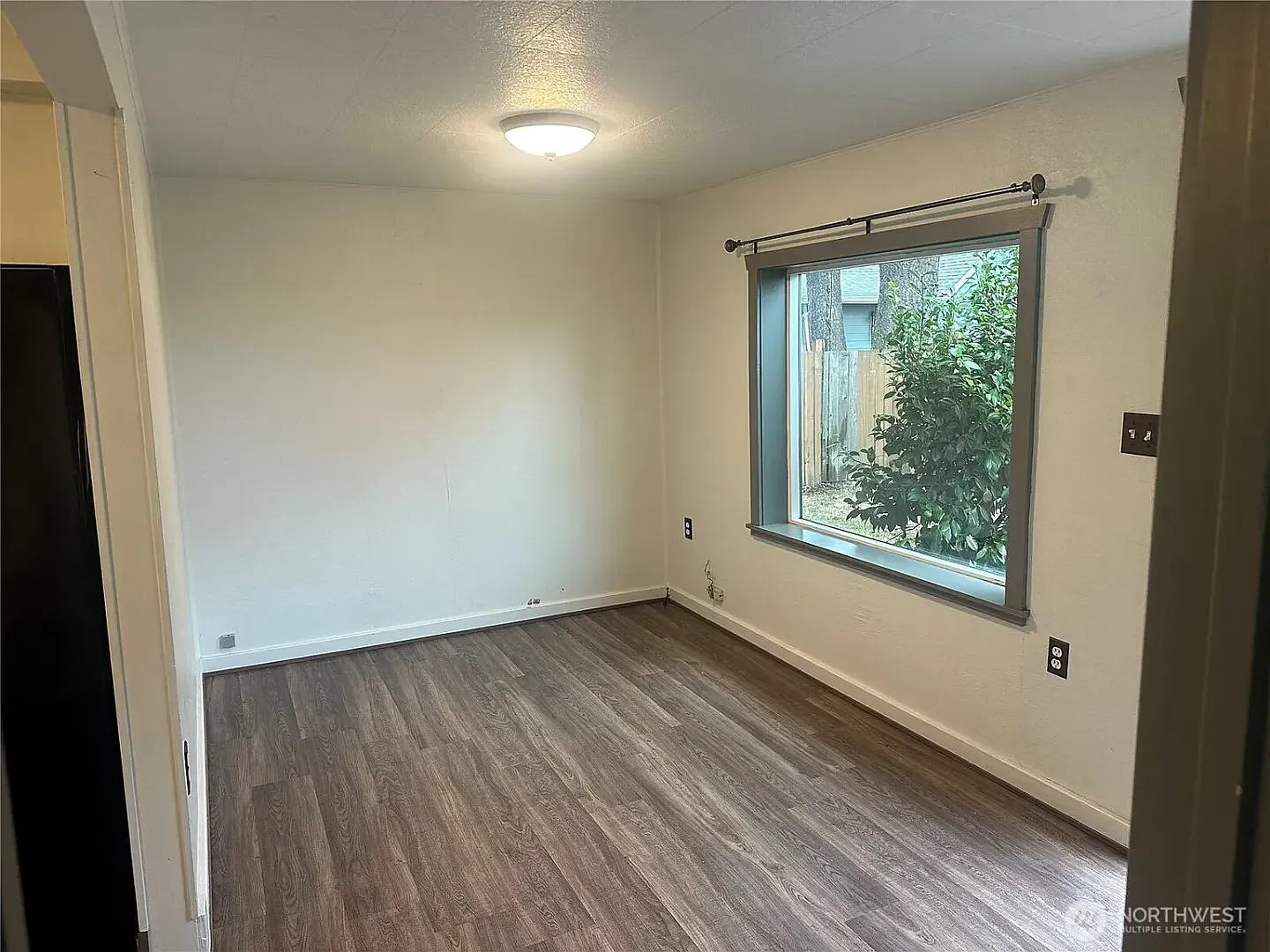 2 Bedroom, 1 Bathroom Home for Rent in Lynden! — Photo 4