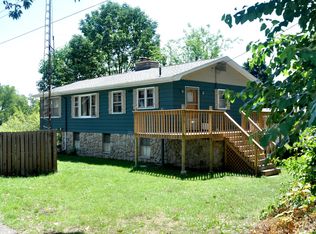 55625 Forest Beach Dr, Eau Claire, MI 49111