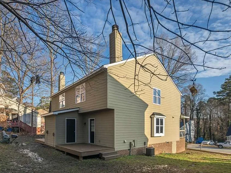 515 Brent Rd — Photo 3