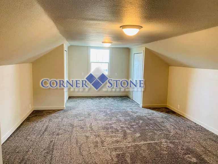 112 S Juniper St — Photo 15