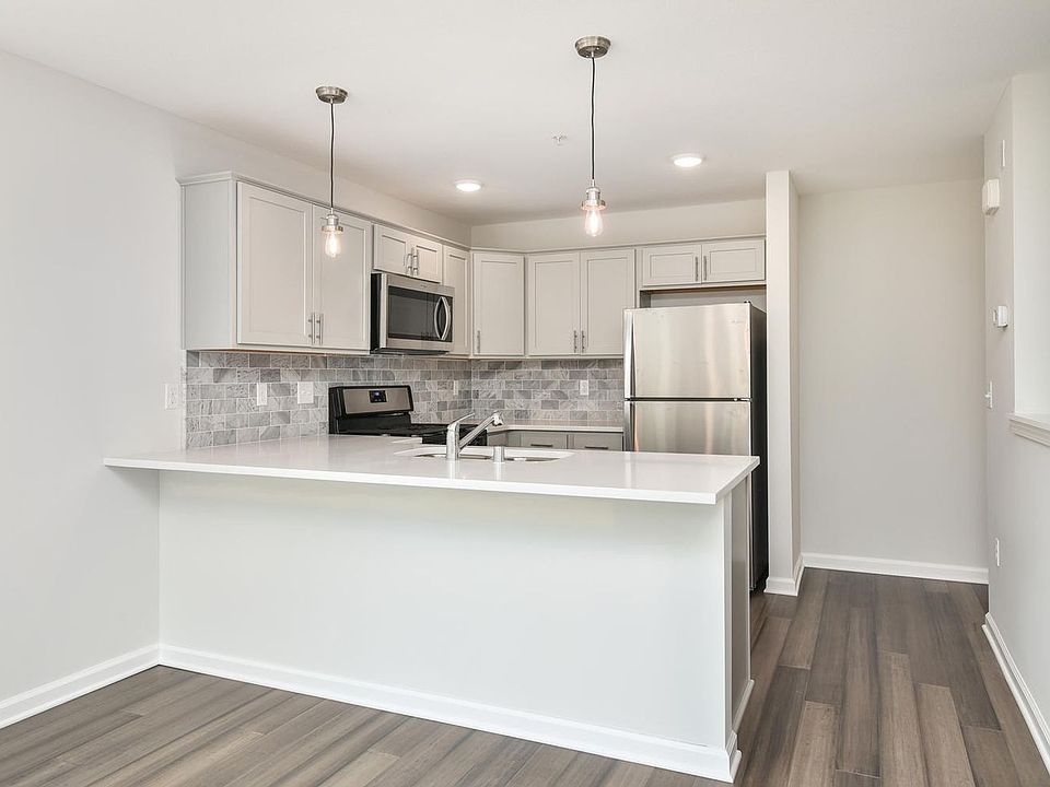 1st image of 1625 Marshall St NE #69137BD44