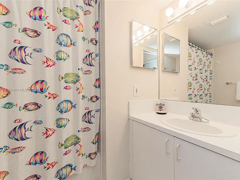 19801 E Country Club Dr #4303 — Photo 33