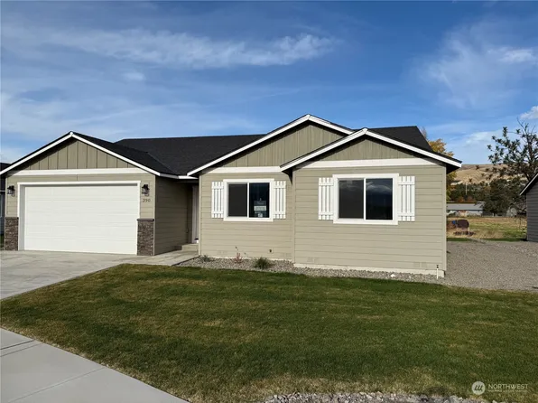 390 Emma Drive, Wenatchee, WA 98801