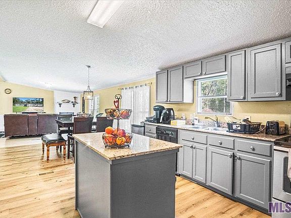 3rd image of 29770 Leach Ln