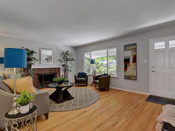 4th image of 2284 Dorval Dr