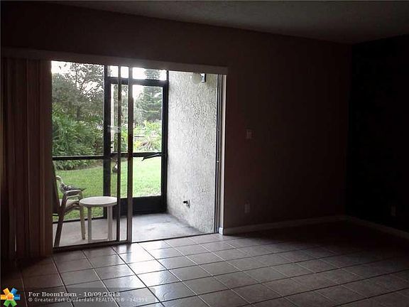 5th image of 719 Gardens Dr APT 104