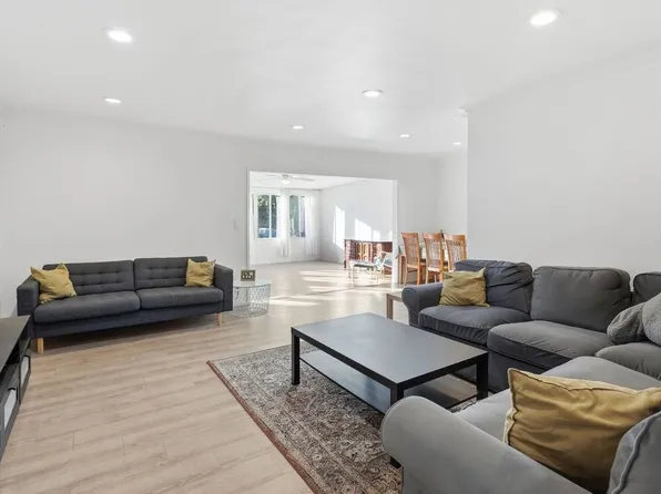 10401 Amigo Ave, Porter Ranch, CA 91326