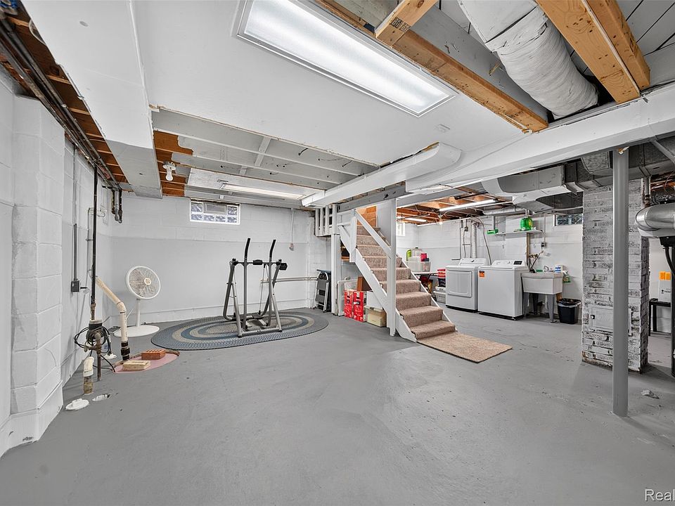 431 N Edgeworth Ave, photo 30