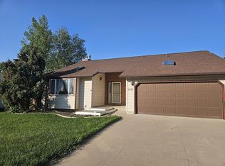 1011 Clarion Dr, Gillette, WY 82718