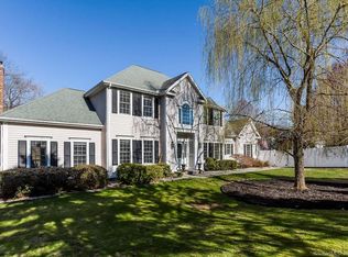 4 Porter Pl, Avon, CT 06001