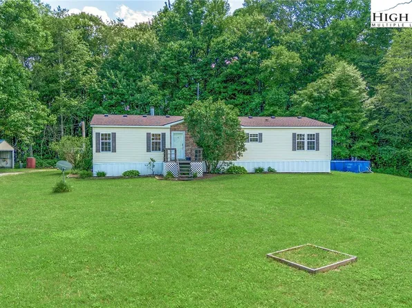 146 Firehouse Road, Whitetop, VA 24292