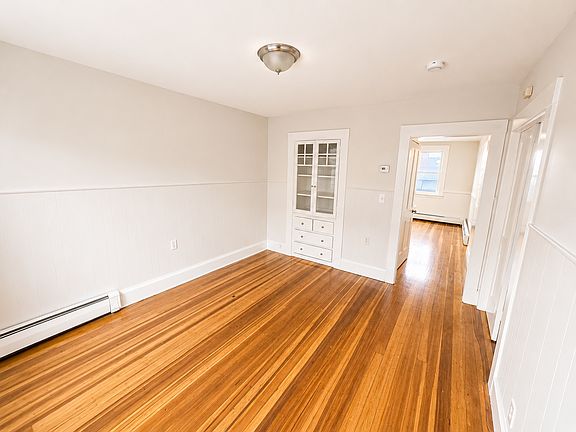 3rd image of 5 Salem St APT 3
