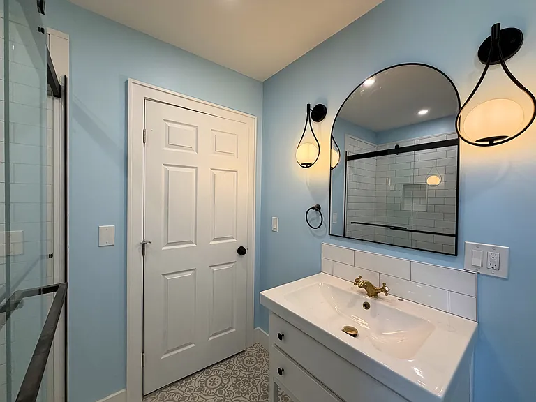 11 Courtney Ave #2 — Photo 26