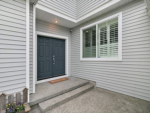 4th image of 16018 23rd St E