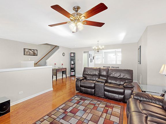 5th image of 100 Driscoll Ln
