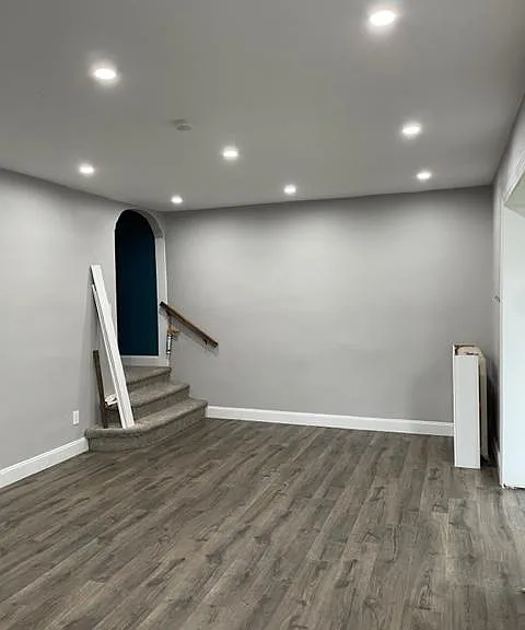 302 W Freedley St — Photo 3