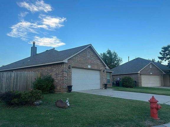 3rd image of 2400 Rookhaven Ln