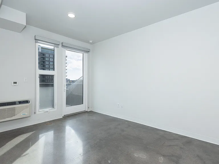 757 Grant — Photo 92