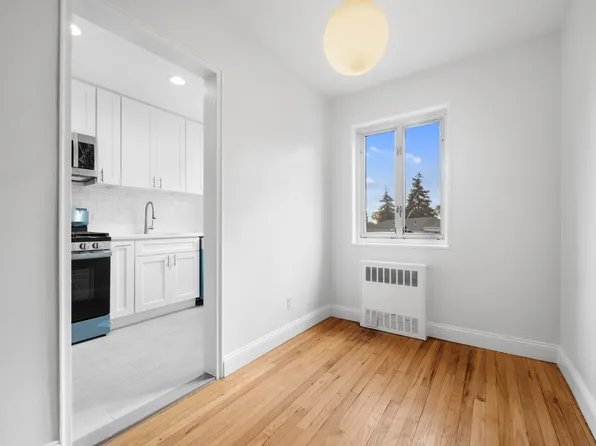 221-26 Manor Road image 6 of 19