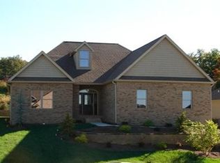 51 Embassy Row, Johnson City, TN 37604