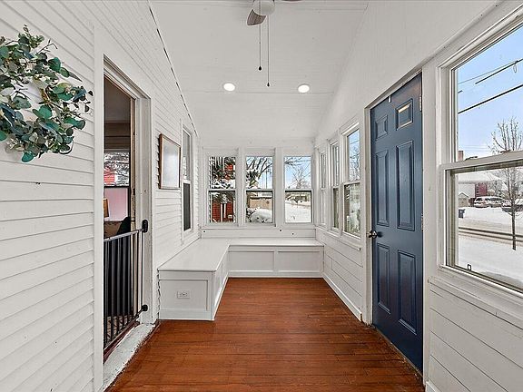 5th image of 480 Pine Ave