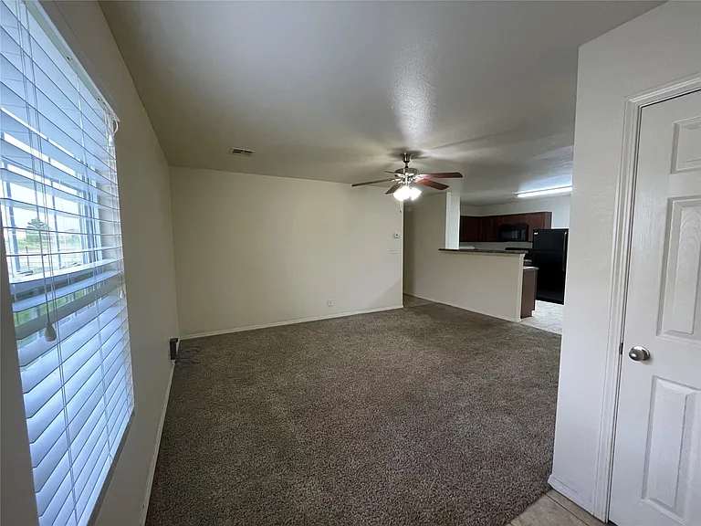 3518 E Hudson St — Photo 2