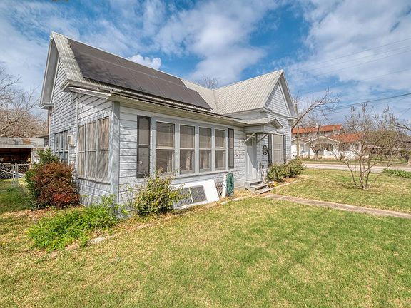 2nd image of 300 N Rio Grande St